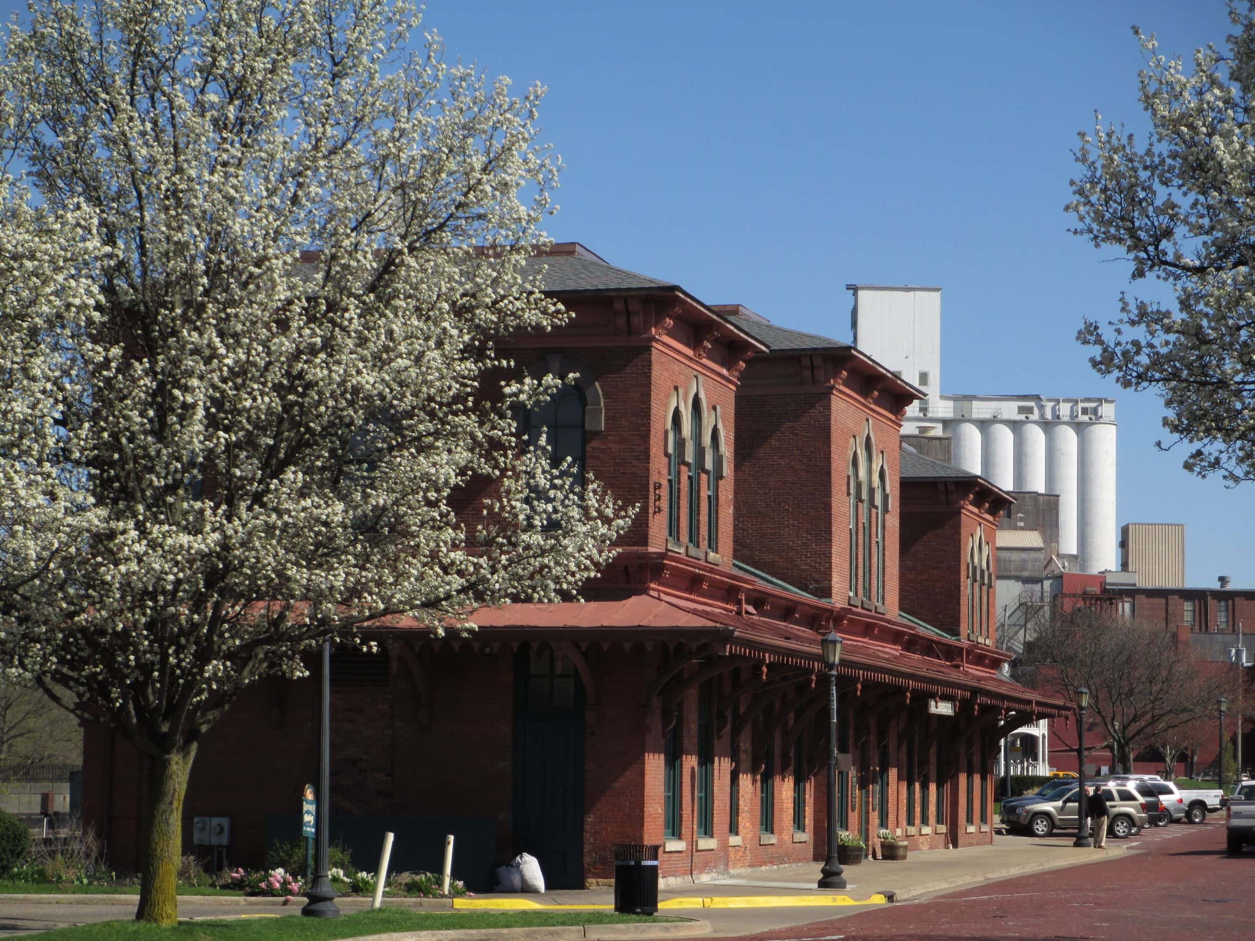 downtown kent ohio