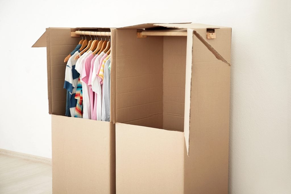 specialty moving boxes for wardrobe and clothing