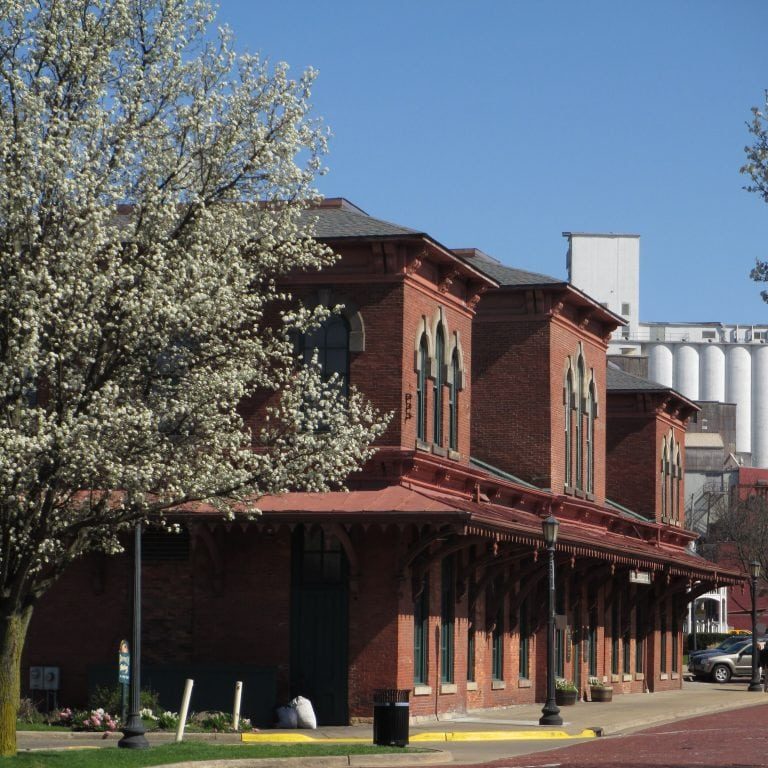 downtown kent ohio