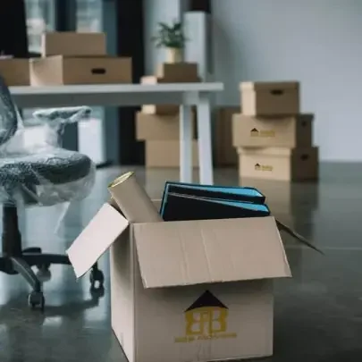 ohio office movers 1024x683 square b968291fedb814b0ee204d4e9101bbc3 